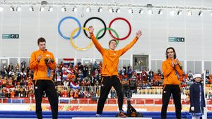 Olandezii, la a patra "triplă", după ce au ocupat locurile 1-3 în proba de patinaj viteză, 10.000 m