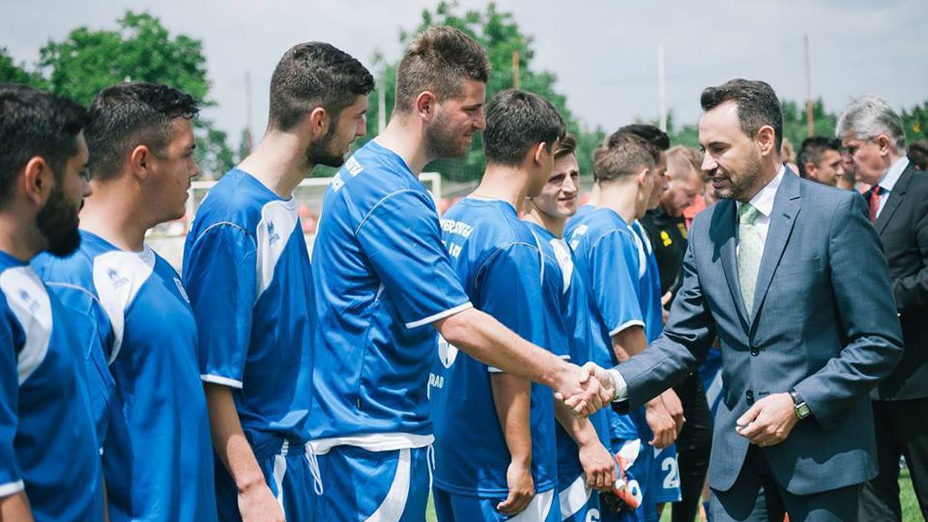 EXCLUSIV Primarul Aradului, căutat de FRF după ce Rapid a intrat în faliment. Falcă: "Da, am avut discuții. UTA are sprijinul primăriei. Suntem pregătiți de Liga 1". Ce spune ROAF și ce face Rapid