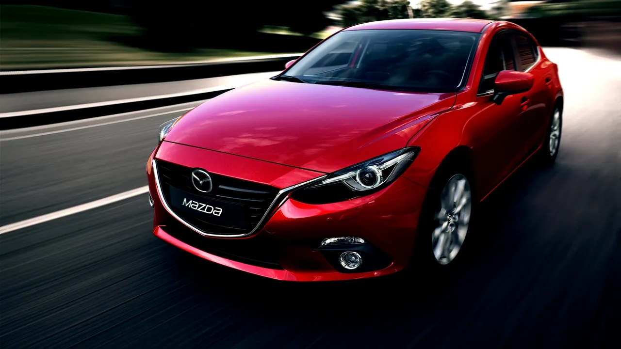 Noua Mazda3 hatchback vine în toamnă în România