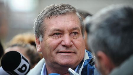 Ștefan Stana s-a prezentat la DNA fără avocat pentru că nu are bani să-l plătească!** 'Le-am spus că am votat conform statutelor'