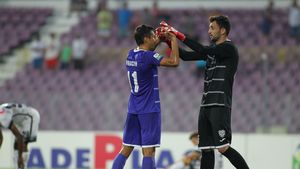 Thriller pe un stadion înghețat. Astra a pierdut la Timișoara după un meci cu scandal între Sebastian Colțescu și Edward Iordănescu