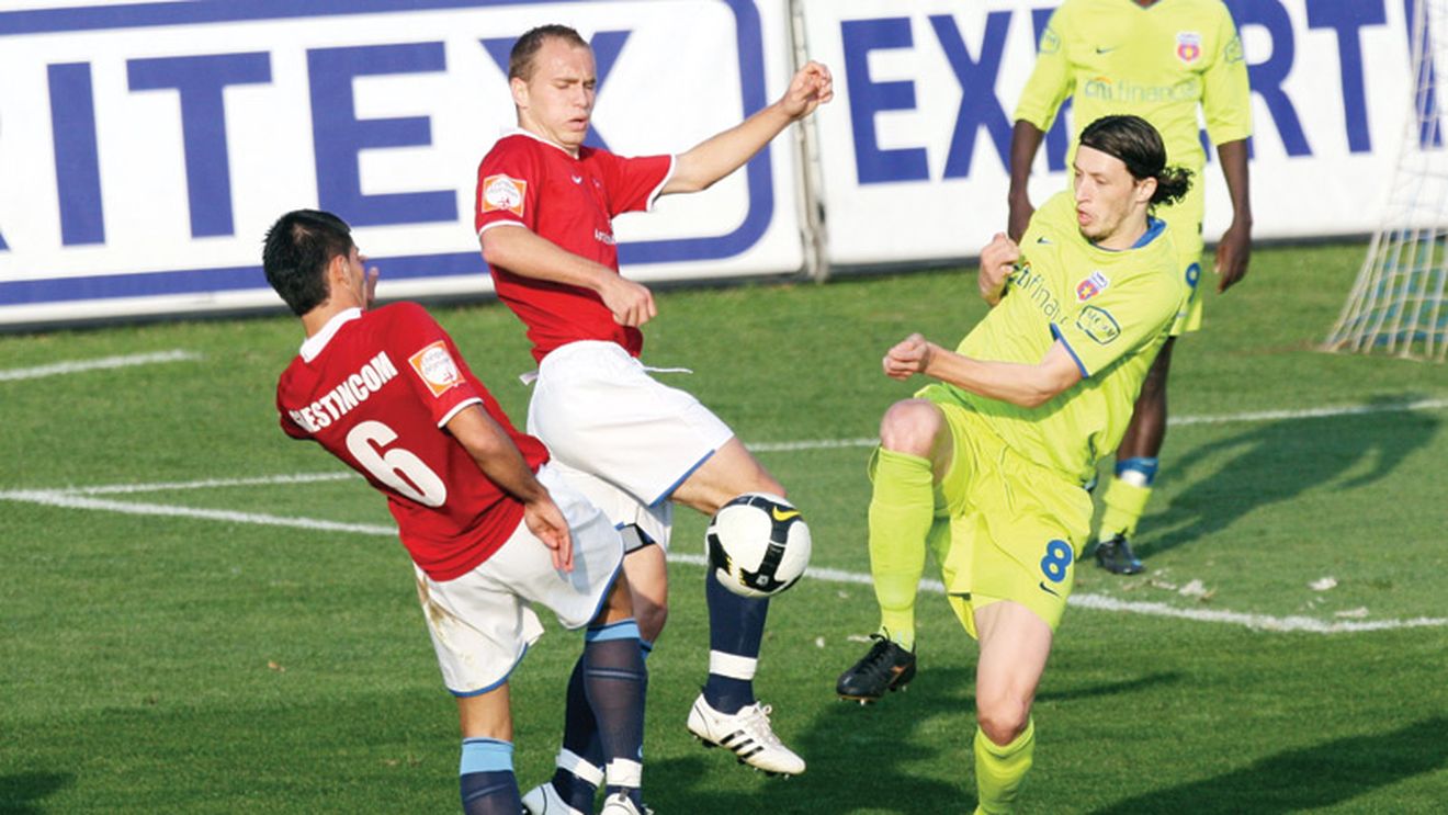 Revin titularii cu Lyon