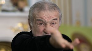 Gigi Becali i-a făcut salariu de top la FCSB și apoi l-a „azvârlit” în Superliga. La primul meci a dat pasă de gol și a transmis un mesaj pentru campioana României