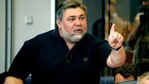 Dumitru Sechelariu este în comă după o operație nereușită!** Medicii austrieci au refuzat transferul la Viena