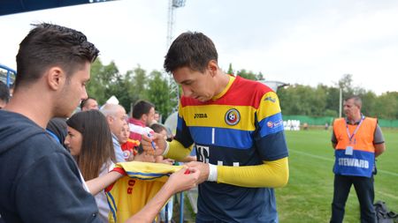 INTERVIU cu Pantilimon | Destinul e pentru Contra, de ce e Daum om bun, ce a învățat la Depor, concurența cu Tătă și Poli la pătrat. "Susțin ambele echipe, sper ca într-o zi să fie una singură, cu 40.000 de oameni în tribune"