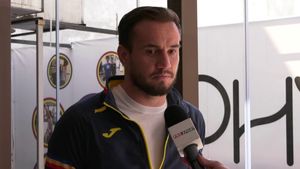 Marius Tomozei, dezvăluiri tulburătoare despre Malcom Edjouma, jucătorul care l-a accidentat grav: „Sincer, nu m-a căutat. Am învățat să merg iar”. Semnul care i s-a arătat înainte de transferul mijlocașului la FCSB | VIDEO EXCLUSIV