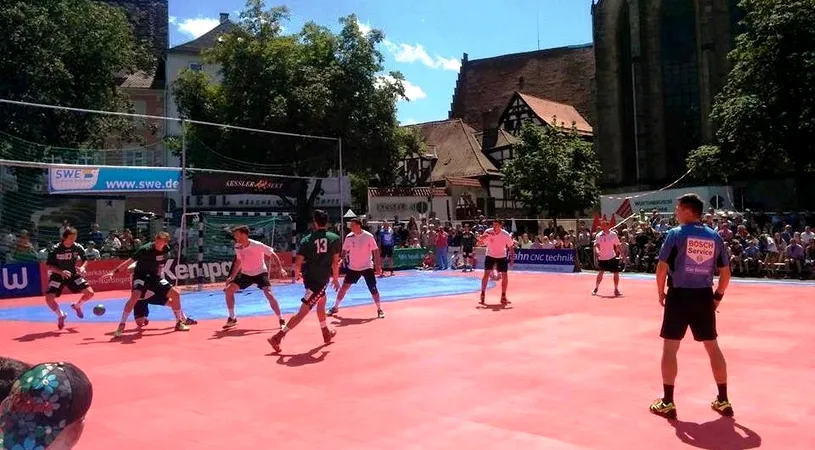 Dinamo a experimentat handbalul într-o piață publică! Echipa lui Eliodor Voica a învins Goppingen în weekend și a terminat pe locul 3 turneul de la Esslingen. HC Adrian Petrea a câștigat turneul de la Tg. Jiu