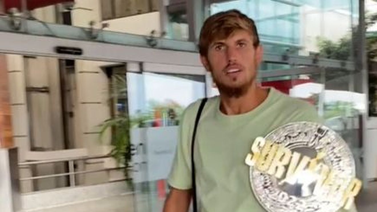 Cine e Steaua: FCSB sau CSA? Alex Delea, câștigătorul de la Survivor România, dă răspunsul la întrebarea care împarte fanii roș-albaștrilor: „De mic sunt stelist”