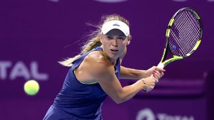 Prima reacție a lui Wozniacki, după scandalul de la meciul cu Niculescu: "Monica  folosește metode care nu sunt fair-play și încearcă să intre în capul tău" 