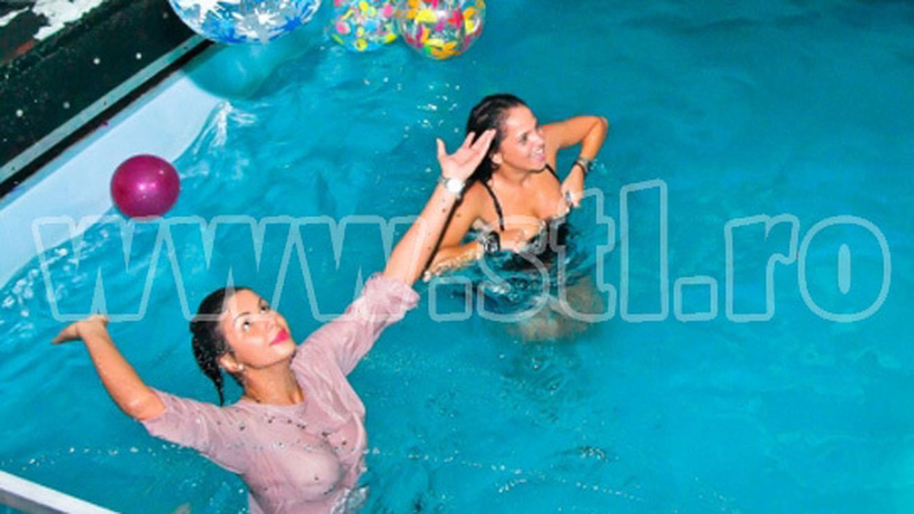 FOTO** Pe ea a părăsit-o Tănase pentru "Bomba SEXY"! VEZI ce "bijuterii" a ARUNCAT stelistul