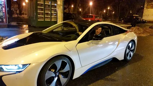 IMAGINEA ZILEI | Cine e uriașul sportiv român care s-a cuibărit într-o bijuterie BMW