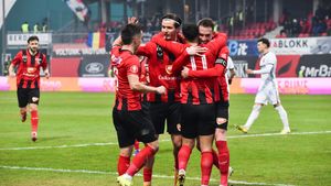 FK Csikszereda - FC Hermannstadt 2-1, în etapa 28 din Superliga. Ciucanii egalează Petrolul la numărul de puncte, dar rămân pe loc de baraj