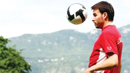 Ieșenii vor 1 milion de euro pentru Cristea