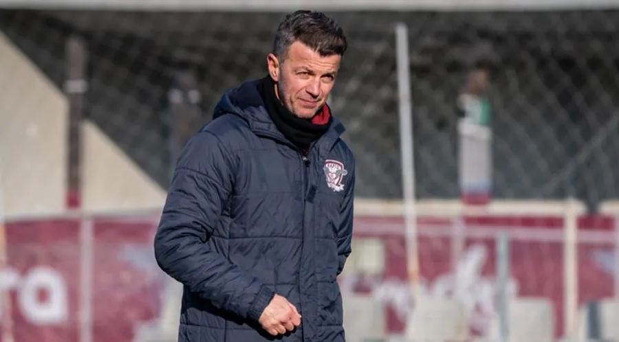 Deși în anii anteriori declara faptul că nu e atras de antrenorat, acum Burcă pare fericit în noul său rol