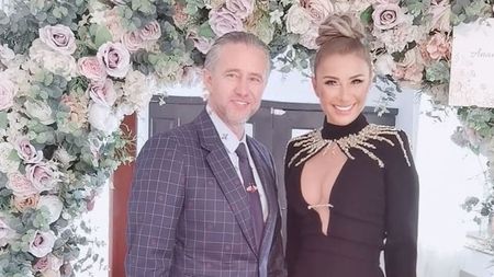 Laurențiu Reghecampf „a luat-o iar de soție” pe Anamaria Prodan! Cum își declară dragostea impresara: „Ești mai frumos decât un răsărit de soare!” | FOTO