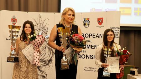 Campionatul European Feminin de Șah de la Iași, la final. Podium surpriză după cele 11 runde. Pe ce locuri s-au clasat șahistele din România
