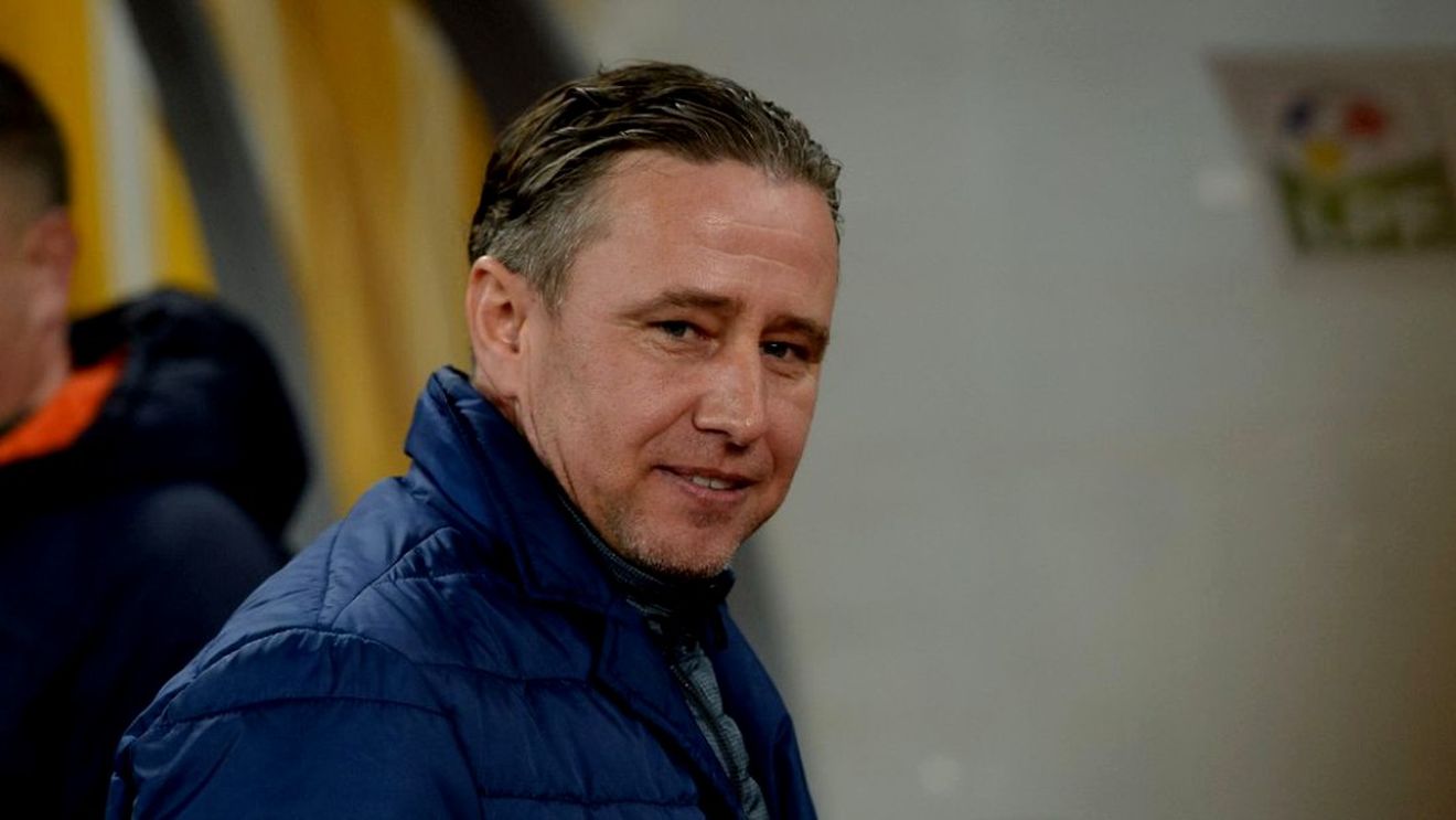 Laurențiu Reghecampf, implicat în negocierile pentru vânzarea unui club din Liga 2!