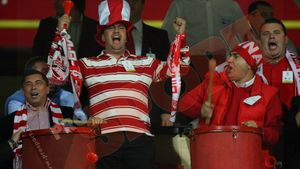 Turcu, one man show:** "Am luat o tobă mai mare de la Istanbul ca să le fac față turcilor"