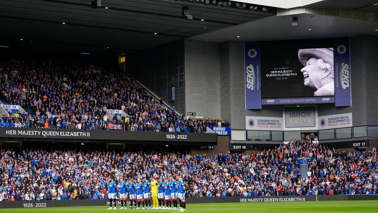 Fanii unui club scoțian de mare tradiție au scandat „Lizzie e într-o cutie” în timpul minutului de reculegere ținut pentru regina Elisabeta a II-a a Marii Britanii!