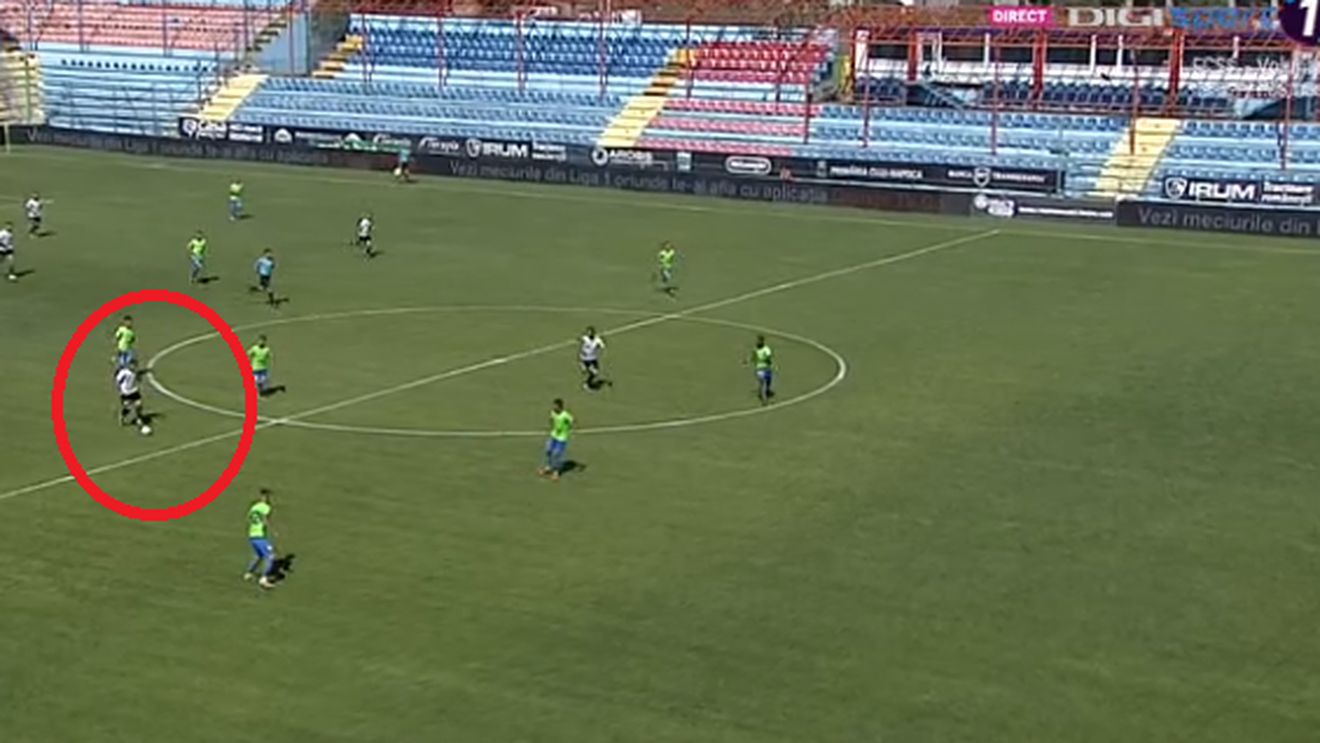 Reușită de senzație în Liga 2! VIDEO | Puștiul care a luat 9.71 în BAC a înscris de la centrul terenului