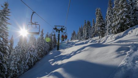 Se întâmplă în România. Pârtie de schi de 25 milioane lei, închisă la 3 zile după inaugurare 