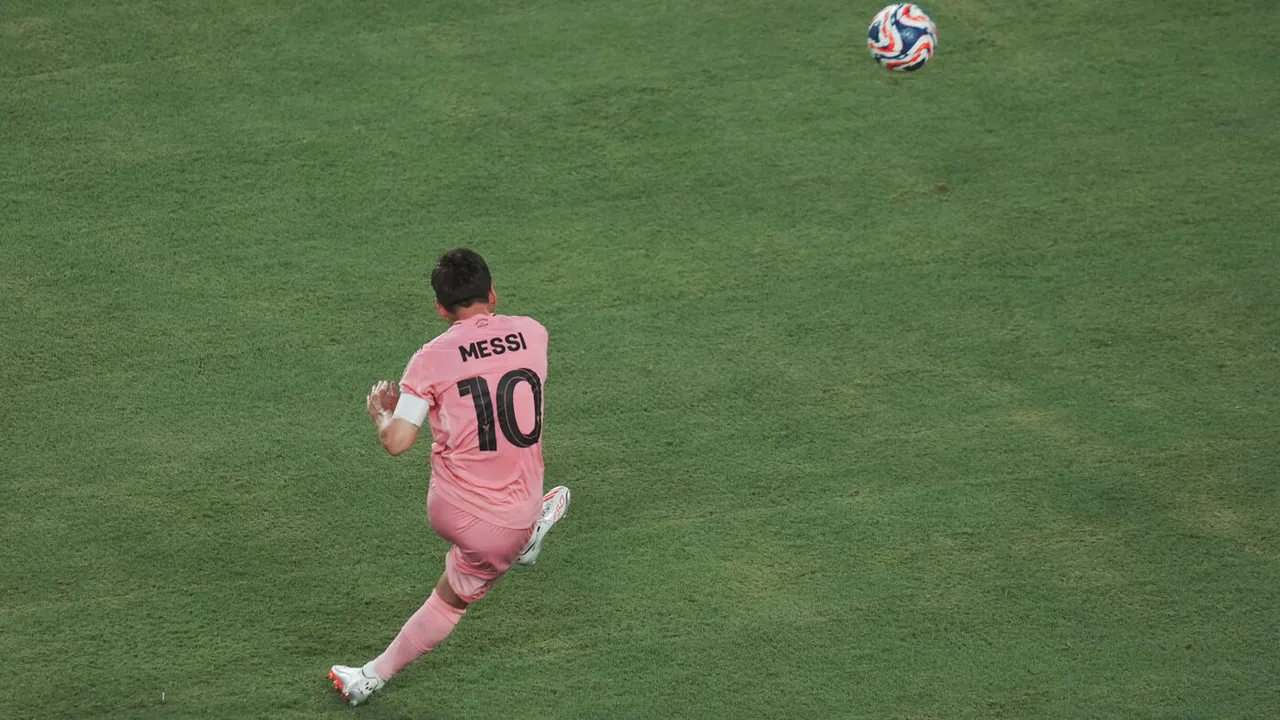 Messi, gol şi victorie uriaşă cu FC Porto la Campionatul Mondial al Cluburilor