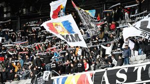 Fanii lui U Cluj au preluat modelul japonezilor de la Cupa Mondială! Ce au făcut după meciul cu UTA Arad | FOTO