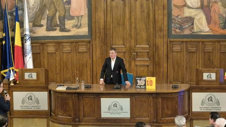 Gică Hagi și-a lansat, oficial, cartea autobiografică „Hagi - Drumul meu”. Momente emoționante alături de foști colegi din Generația de Aur și de la Steaua '86, care au luat parte la evenimentul organizat la ASE