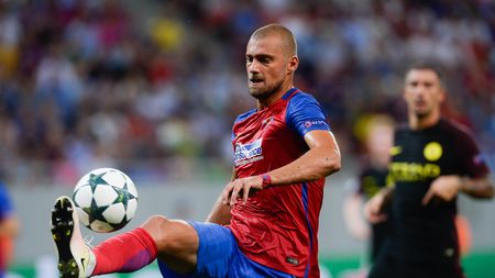 Tamaș, surprins beat în Centrul Vechi, la 9 dimineața. Reacția lui Reghecampf: "De ce să mă deranjeze? A fost normal la antrenament"