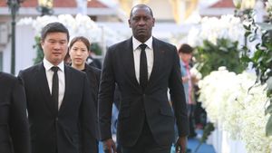 N-a uitat de unde a plecat! FOTO | Emile Heskey s-a dus în Thailanda să-l plângă pe patronul decedat al lui Leicester