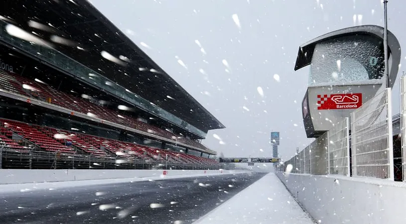 Se întâmplă și la case mai mari! Zăpada a amânat testele ce preced startul sezonului în Formula 1