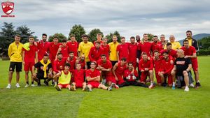 Dinamo continuă transferurile. Formația din „Ștefan cel Mare", ca și înțeleasă cu fostul fundaș de la Rangers: „Suntem pe ultima sută de metri" | EXCLUSIV