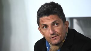 Răzvan Lucescu a găsit explicația pentru evoluțiile modeste ale lui Răzvan Marin și Vlad Chiricheș: „Faptul că ei sunt consideraţi lideri le creează o problemă”