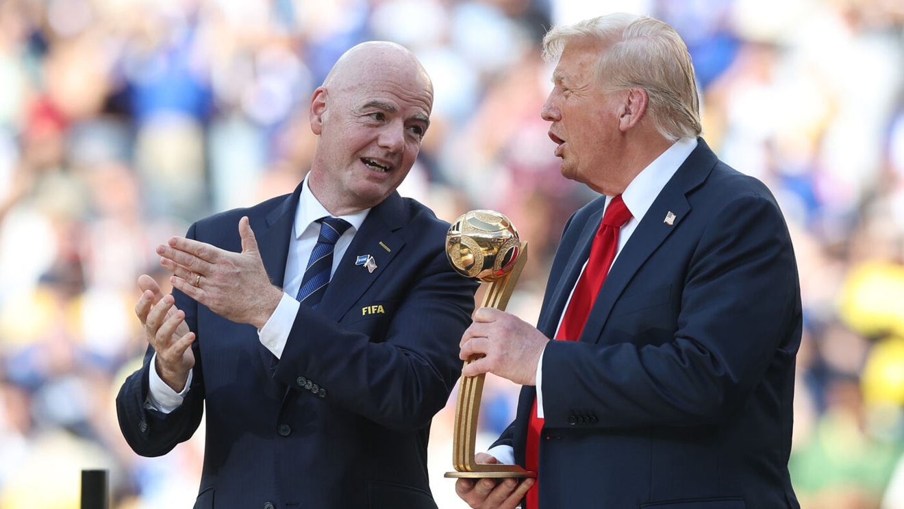 Donald Trump, reacție şoc! A recunoscut că le-a cerut celor de la FIFA anularea cartonaşului roşu