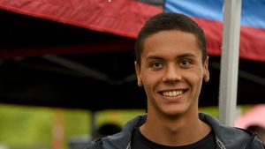 David Popovici pariază pe România! De ce n-a plecat campionul în Statele Unite? „Îmi este foarte bine aici!”