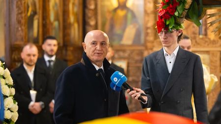 George Copos, discurs-manifest la slujba lui Mircea Lucescu. A vorbit despre sărăcia din care s-a ridicat prietenul său
