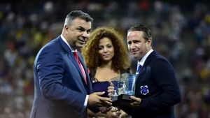 Dezvăluirea momentului despre omul care a reușit cea mai spectaculoasă performanță europeană pentru FCSB, cu Gigi Becali patron! „Era dinamovist, a stat la mine în casă”