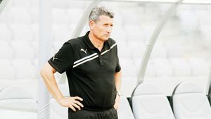 Mulțescu, fericit după victoria cu Bistrița:** "E o victorie meritată, am jucat ofensiv! De acum ne gândim la Steaua"