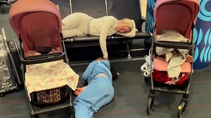 Soția fotbalistului a ajuns să doarmă pe scaune în aeroport și mama ei pe podea: „Avionul avea o piesă lipsă”