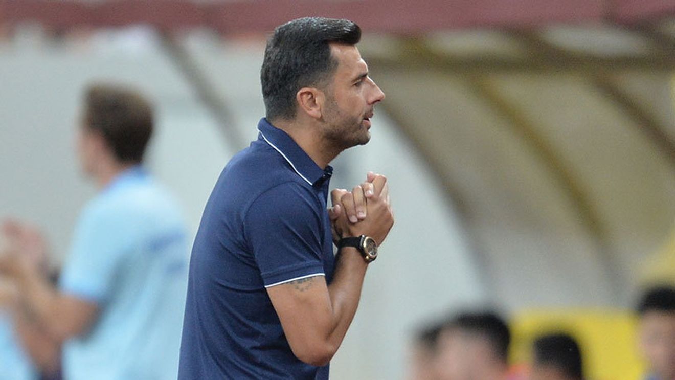 Dică dă de pământ cu fotbaliștii lui: "Nu meritam nici un egal. M-au dezamăgit, în felul ăsta nu putem bate pe nimeni!". Antrenorul FSCB îl scuză pe Artur Jorge