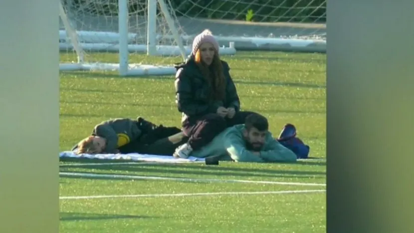 Primele imagini cu Gerard Piqué alături de noua sa iubită și cei doi fii, dezvăluite