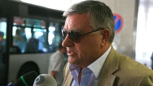 Mircea Sandu audiat în cazul "Valiza"!