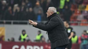 Ce n-ai văzut la TV în Rapid - FCSB 0-0. Gestul făcut de Marius Șumudică pentru fanii oaspeților chiar înainte să iasă de pe teren și cum a reacționat Cristi Săpunaru după golul „fake” al lui Alex Dobre. SPECIAL