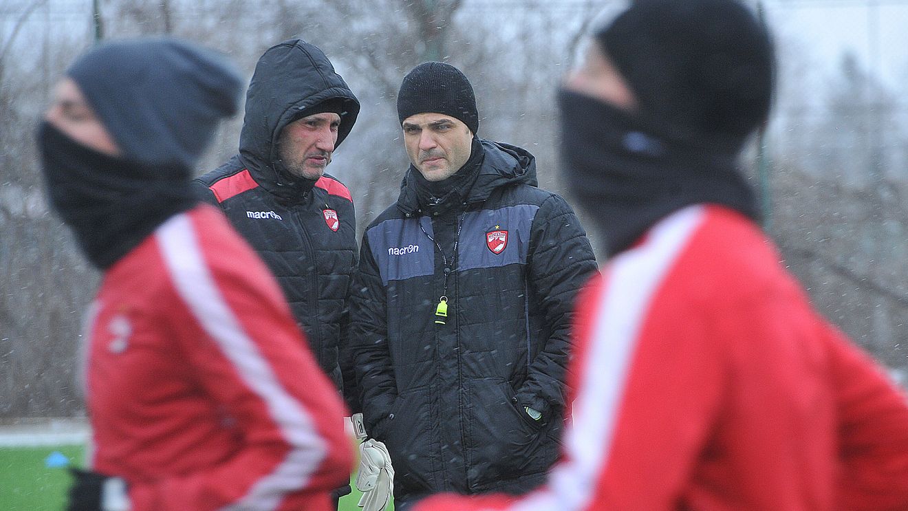 Dinamo a ratat play-off-ul, dar Bratu vrea prime pentru fotbaliștii săi: "O să vorbesc despre asta cu domnul Negoiță. E important"