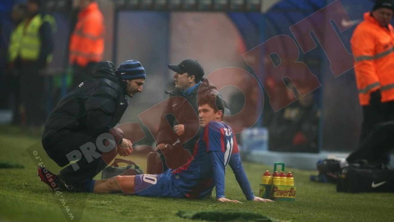 Cristi Tănase a ieșit accidentat după o jumătate de oră de joc!