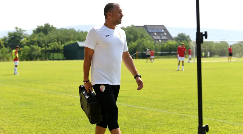 INTERVIU | Costel Enache o înfruntă pe Poli Iași, echipa pe care a antrenat-o în urmă cu patru sezoane, tot după o retrogradare: ”E un meci mai special sufletește decât sportiv.” Tehnicianul Bacăului, despre obiectivele echipei sale în acest sezon
