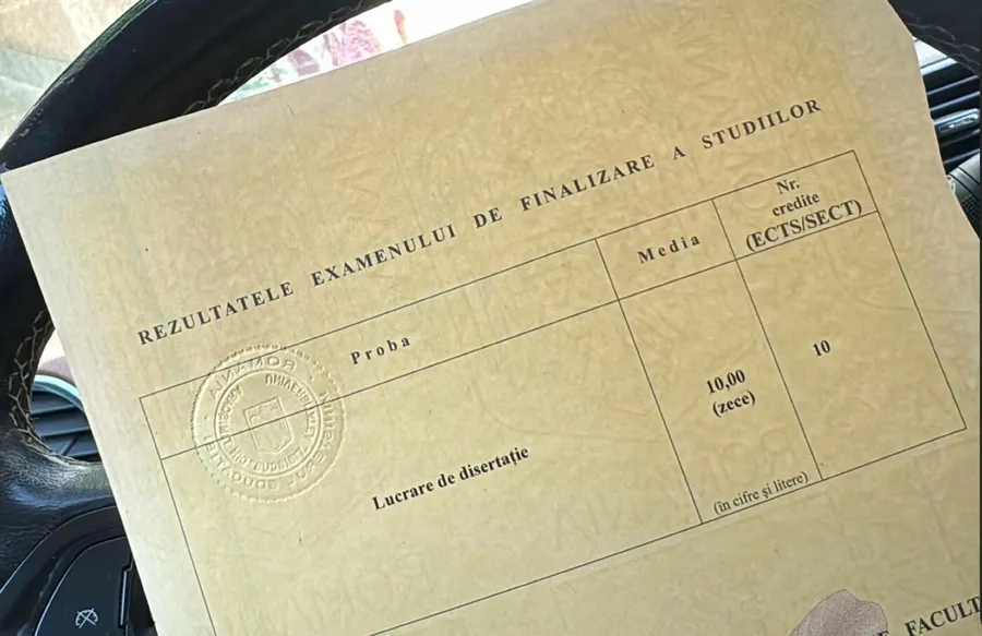 Cristina Buzărnescu a terminat cu nota 10 lucrarea de disertație