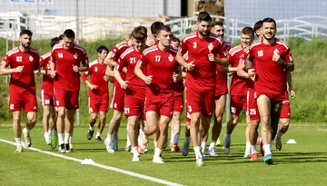 Reunire fără Roland Niczuly! Ovidiu Burcă a condus primul antrenament la Sepsi OSK. Daniel Iglesias și Daniel Vîrtej au fost prezentați și ei, într-un final