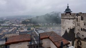 Milionarul care nu mai cere bani de la familie de la 18 ani a dezvăluit proiectul castelului fabulos pe care îl construiește în România. Îl ridică pe ruinele unde se distrau ungurii de elită și va fi ceva unic