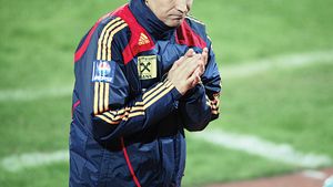 Pițurcă la pauza meciului: „Îi prindem pe contraatac!"